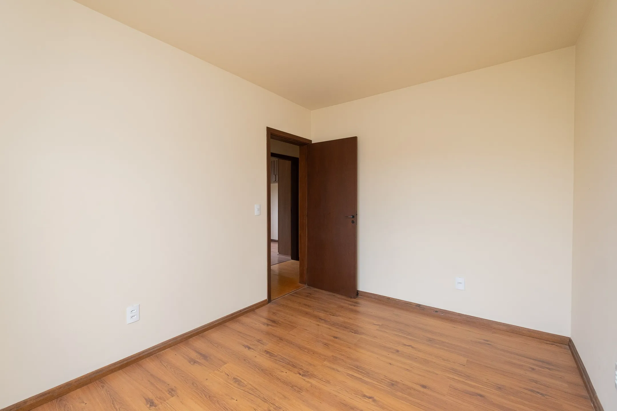 Apartamento de 3 Dormitórios para Aluguel no Centro de Pelotas RS com Excelente Localização, Ampla Área Interna e Conforto Diário - 8