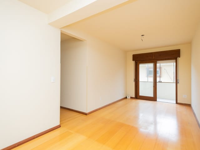Apartamento com 107m² 3 quartos e 2 banheiros, para alugar, no bairro Centro em Pelotas