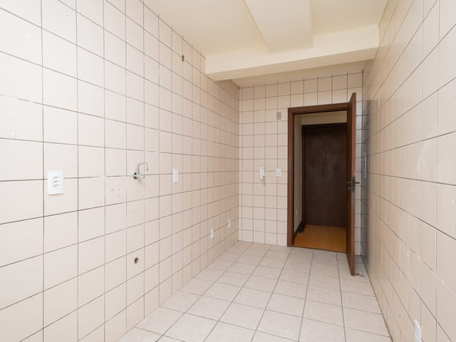 Apartamento com 107m² 3 quartos e 2 banheiros, para alugar, no bairro Centro em Pelotas