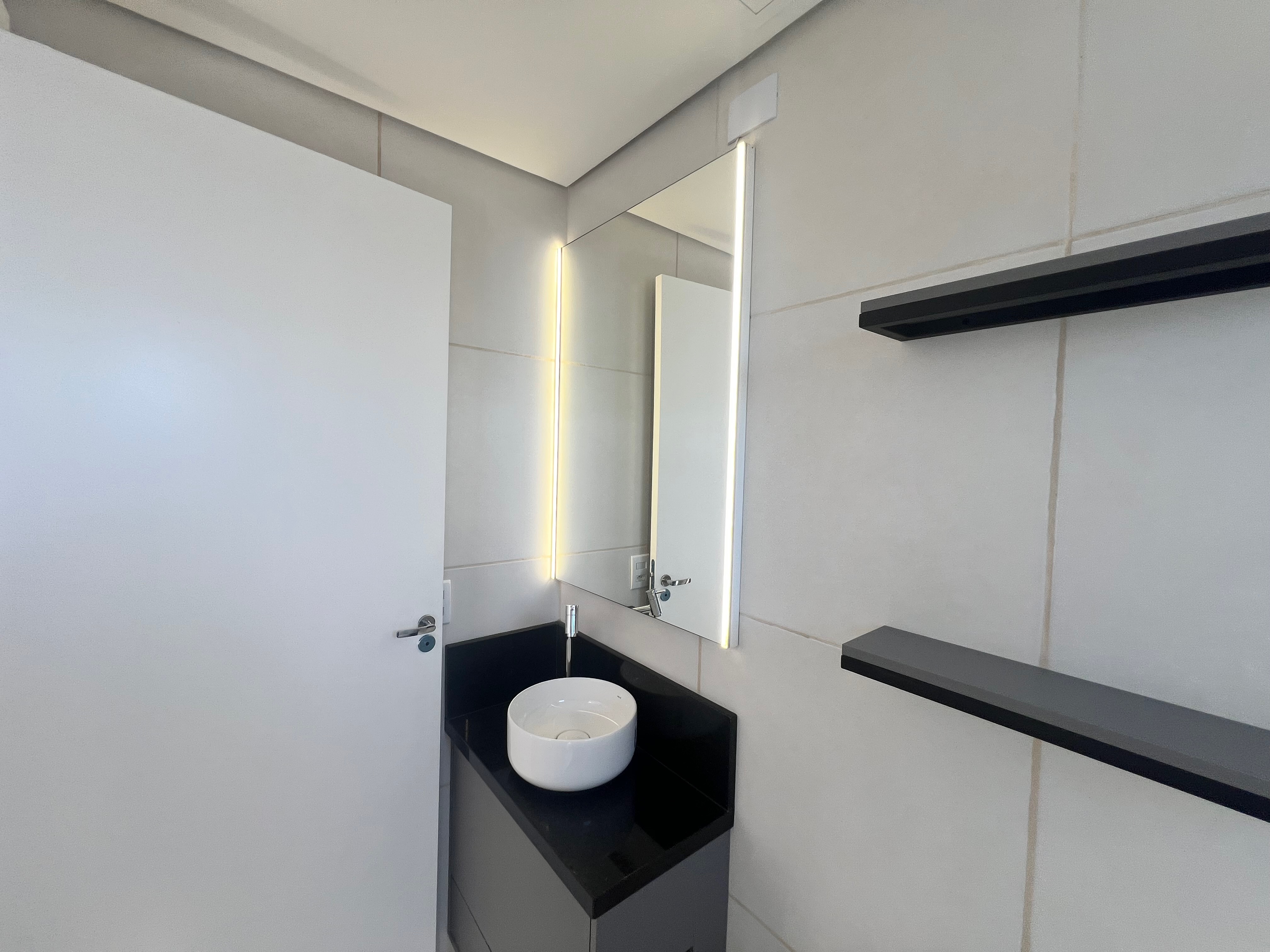 Apartamento mobiliado à venda no Connect JK, Centro - 50 m², 2 quartos (sendo 1 suíte), sacada com churrasqueira e ótima posição solar. - 18