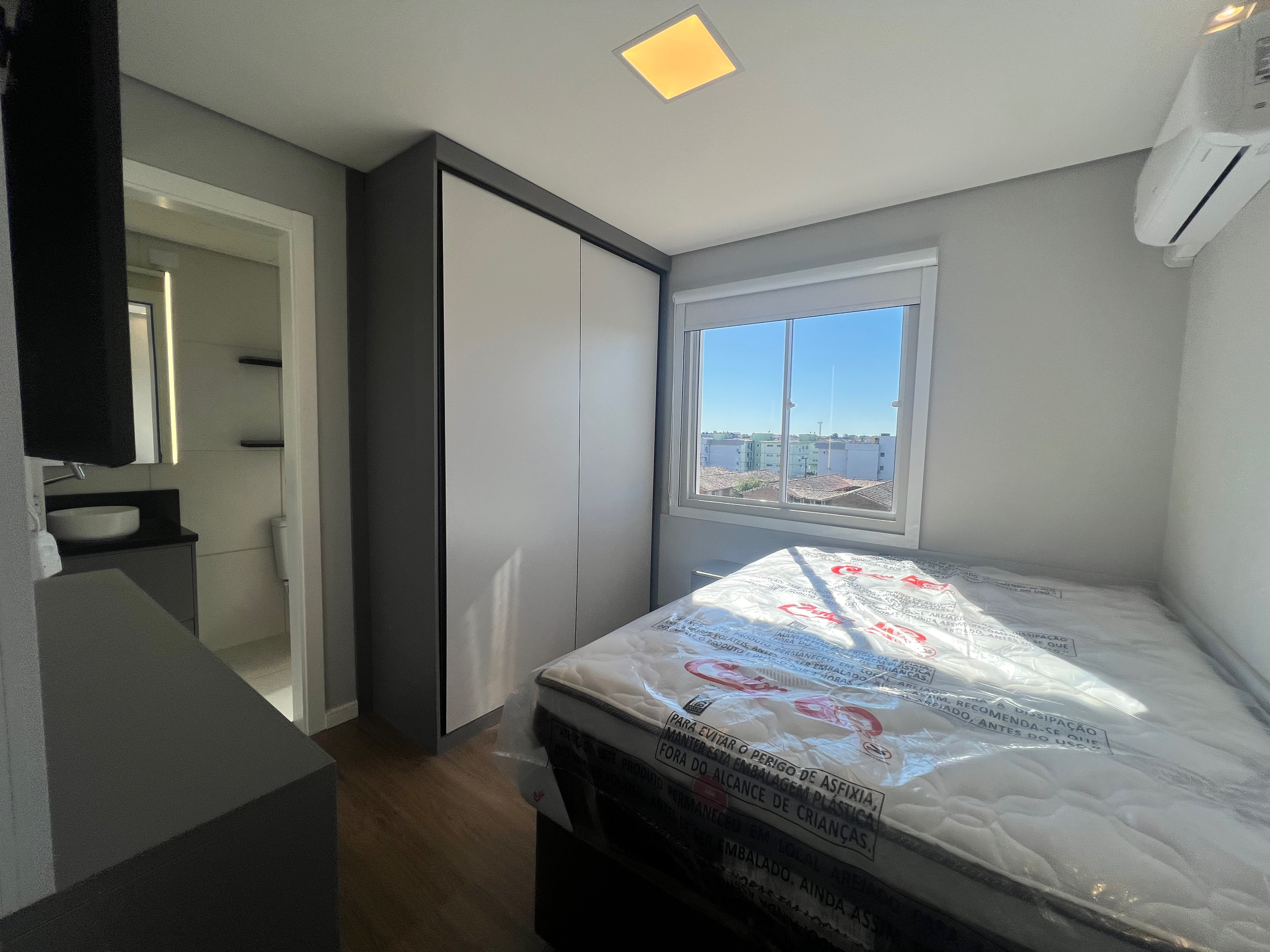 Apartamento mobiliado à venda no Connect JK, Centro - 50 m², 2 quartos (sendo 1 suíte), sacada com churrasqueira e ótima posição solar. - 16