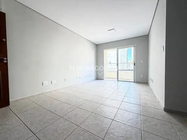 Apartamento 3 quartos e 2 banheiros, para alugar, no bairro Parque Campolim em Sorocaba