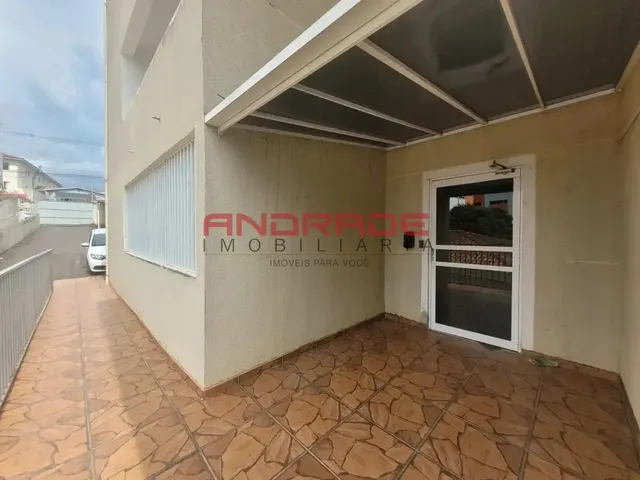 Apartamento 2 quartos e 2 banheiros, para alugar, no bairro Campo Pequeno em Colombo