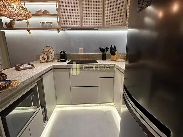 Apartamento 1 quarto e 1 banheiro, à venda, no bairro Meia Praia em Itapema