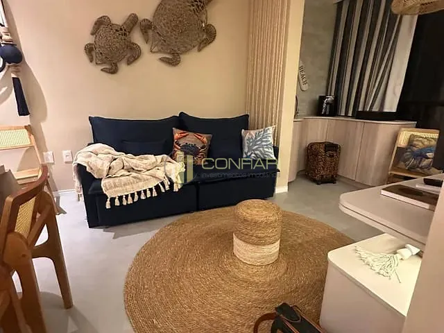 Apartamento 1 quarto e 1 banheiro, à venda, no bairro Meia Praia em Itapema