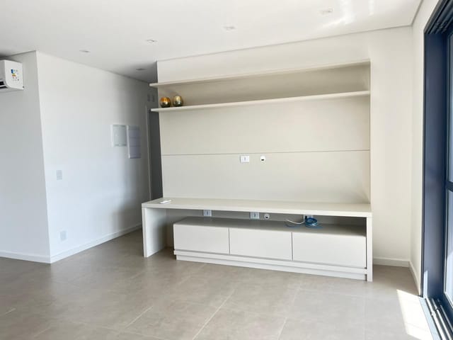 Apartamento 2 quartos e 2 banheiros, para alugar, no bairro Santa Rosa em Londrina
