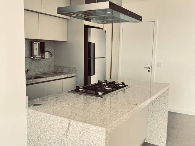 Apartamento 2 quartos e 2 banheiros, para alugar, no bairro Santa Rosa em Londrina