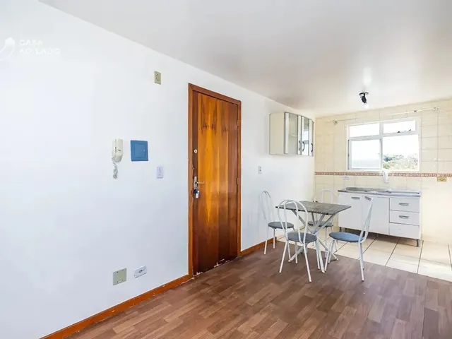 Apartamento 2 quartos e 1 banheiro, para alugar, no bairro São Lourenço em Curitiba