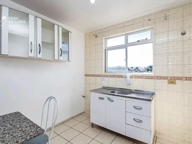 Apartamento 2 quartos e 1 banheiro, para alugar, no bairro São Lourenço em Curitiba