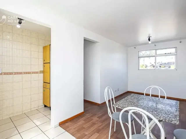 Apartamento 2 quartos e 1 banheiro, para alugar, no bairro São Lourenço em Curitiba