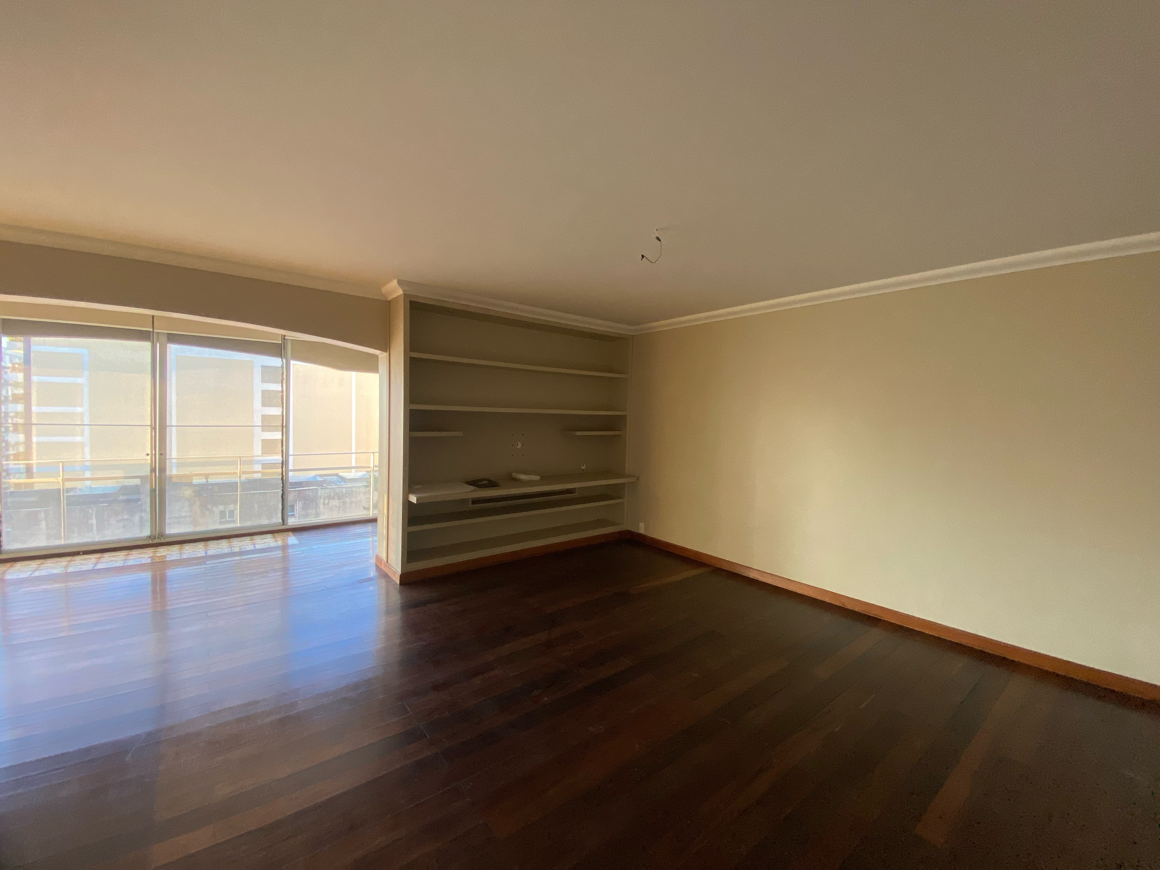 Apartamento à venda no Solar Santanna, Centro - 163 m², 3 quartos (sendo 1 suíte), armários planejados e ampla sacada com face norte. - 7