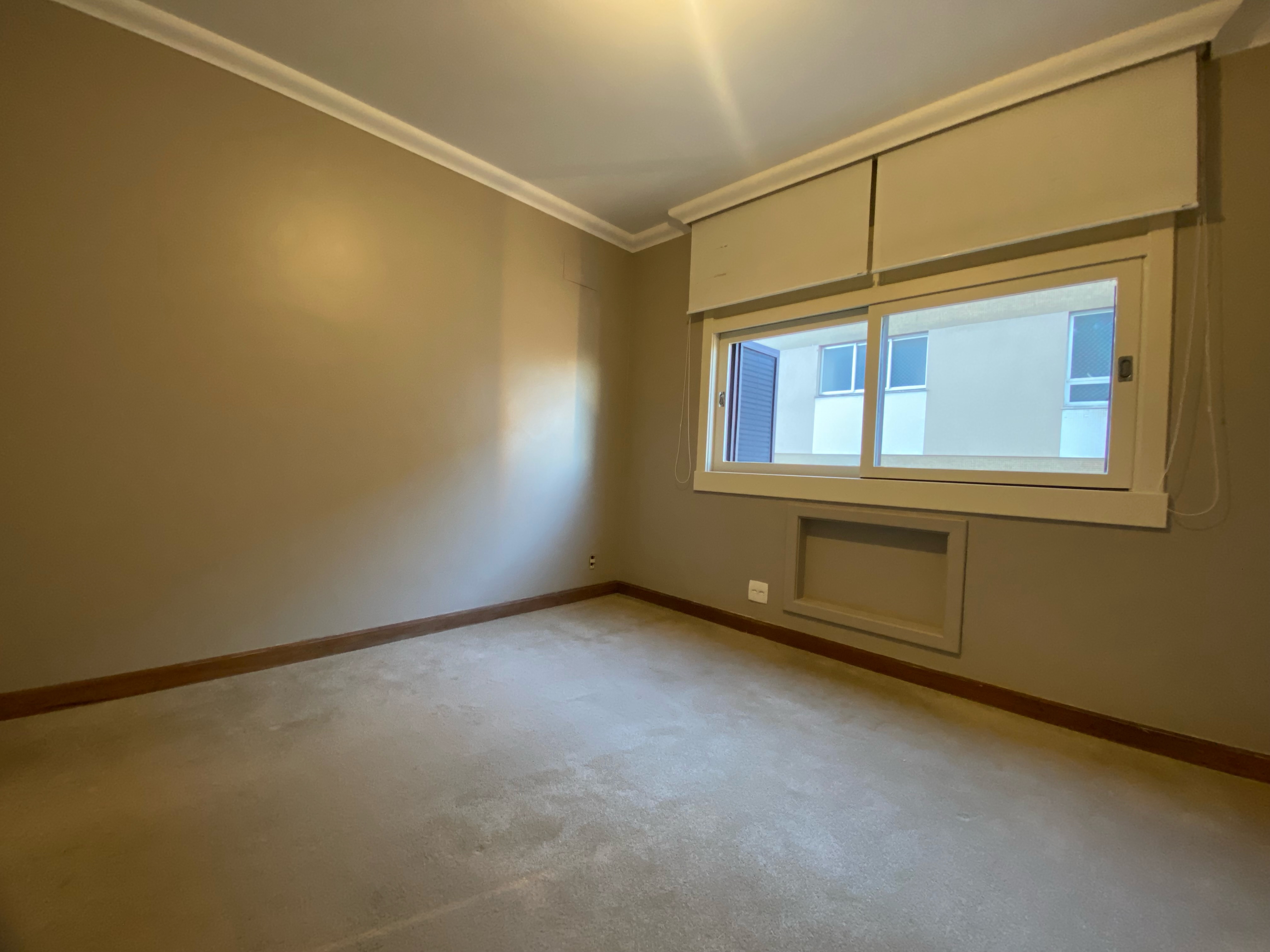 Apartamento à venda no Solar Santanna, Centro - 163 m², 3 quartos (sendo 1 suíte), armários planejados e ampla sacada com face norte. - 15