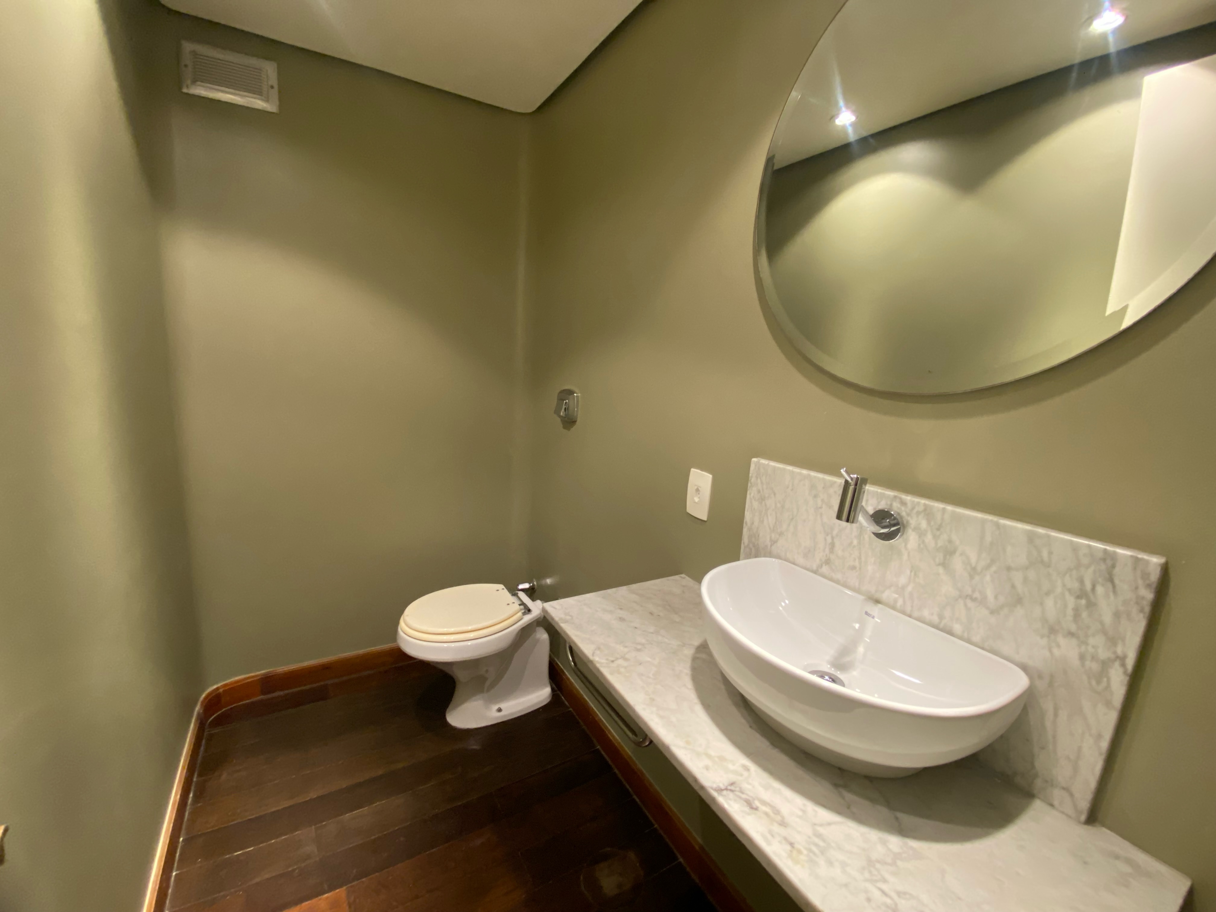 Apartamento à venda no Solar Santanna, Centro - 163 m², 3 quartos (sendo 1 suíte), armários planejados e ampla sacada com face norte. - 27