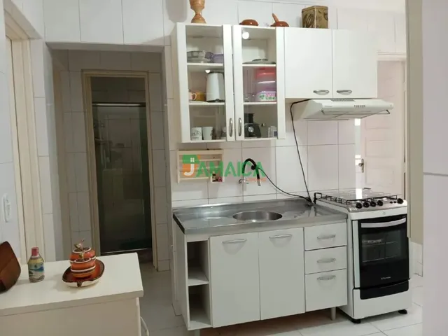 Apartamento 2 quartos e 1 banheiro, para alugar, no bairro Capão Raso em Curitiba