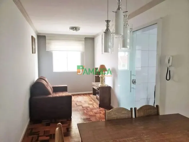Apartamento 2 quartos e 1 banheiro, para alugar, no bairro Capão Raso em Curitiba