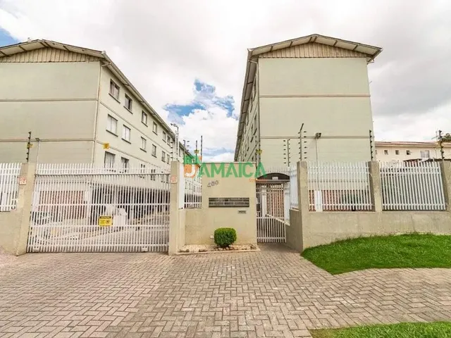 Apartamento 2 quartos e 1 banheiro, para alugar, no bairro Capão Raso em Curitiba