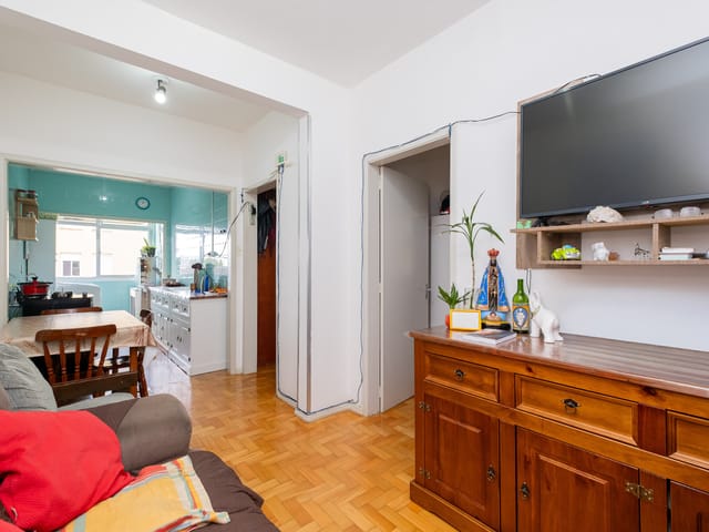 Apartamento com 106m² 4 quartos e 2 banheiros, à venda, no bairro Centro em Pelotas