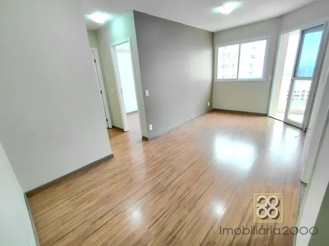 Apartamento 2 quartos e 1 banheiro, para alugar, no bairro Portão em Curitiba