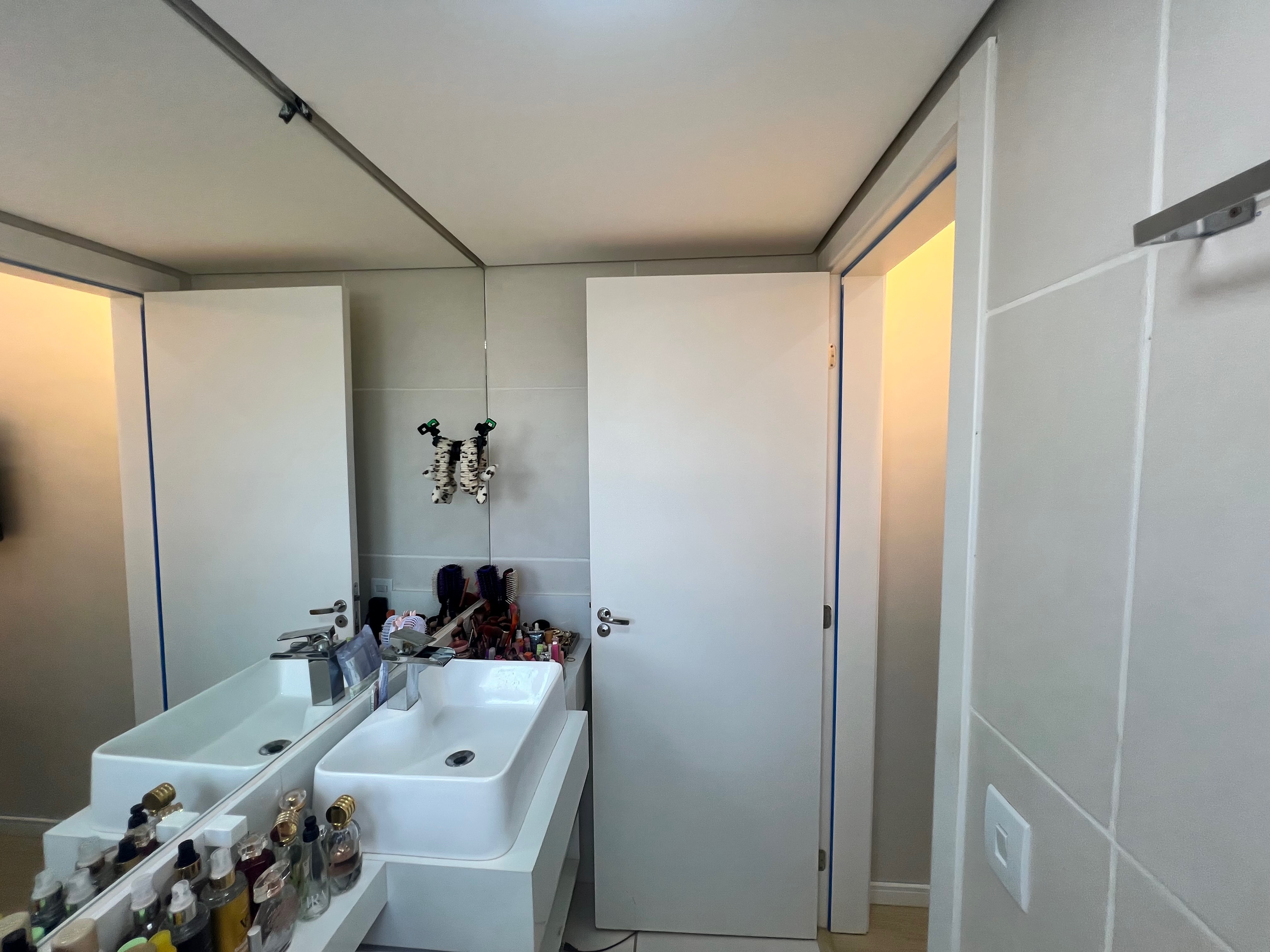 Apartamento mobiliado à venda no Connect JK, Centro - 55 m², 2 quartos (sendo 1 suíte), móveis de alto padrão, sacada e vaga. - 14