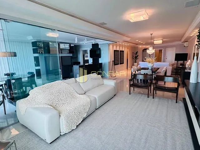 Apartamento com 362m² 4 quartos e 5 banheiros, à venda, no bairro Meia Praia em Itapema