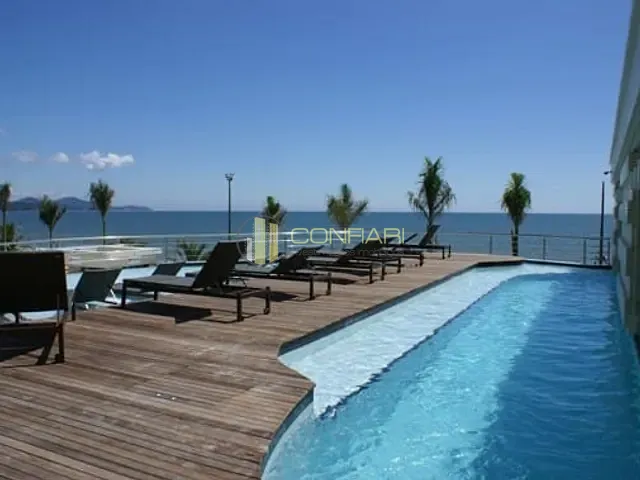 Apartamento 4 quartos e 4 banheiros, à venda, no bairro Meia Praia em Itapema