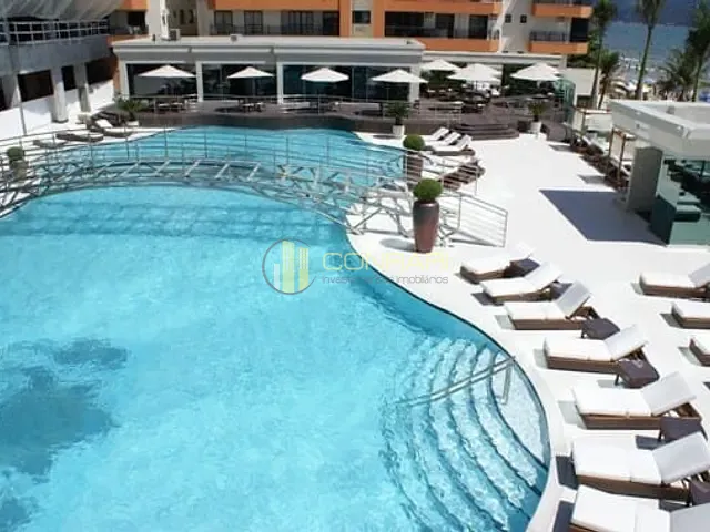 Apartamento 4 quartos e 4 banheiros, à venda, no bairro Meia Praia em Itapema