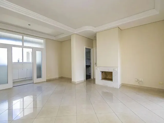Apartamento 2 quartos e 1 banheiro, à venda, no bairro Batel em Curitiba