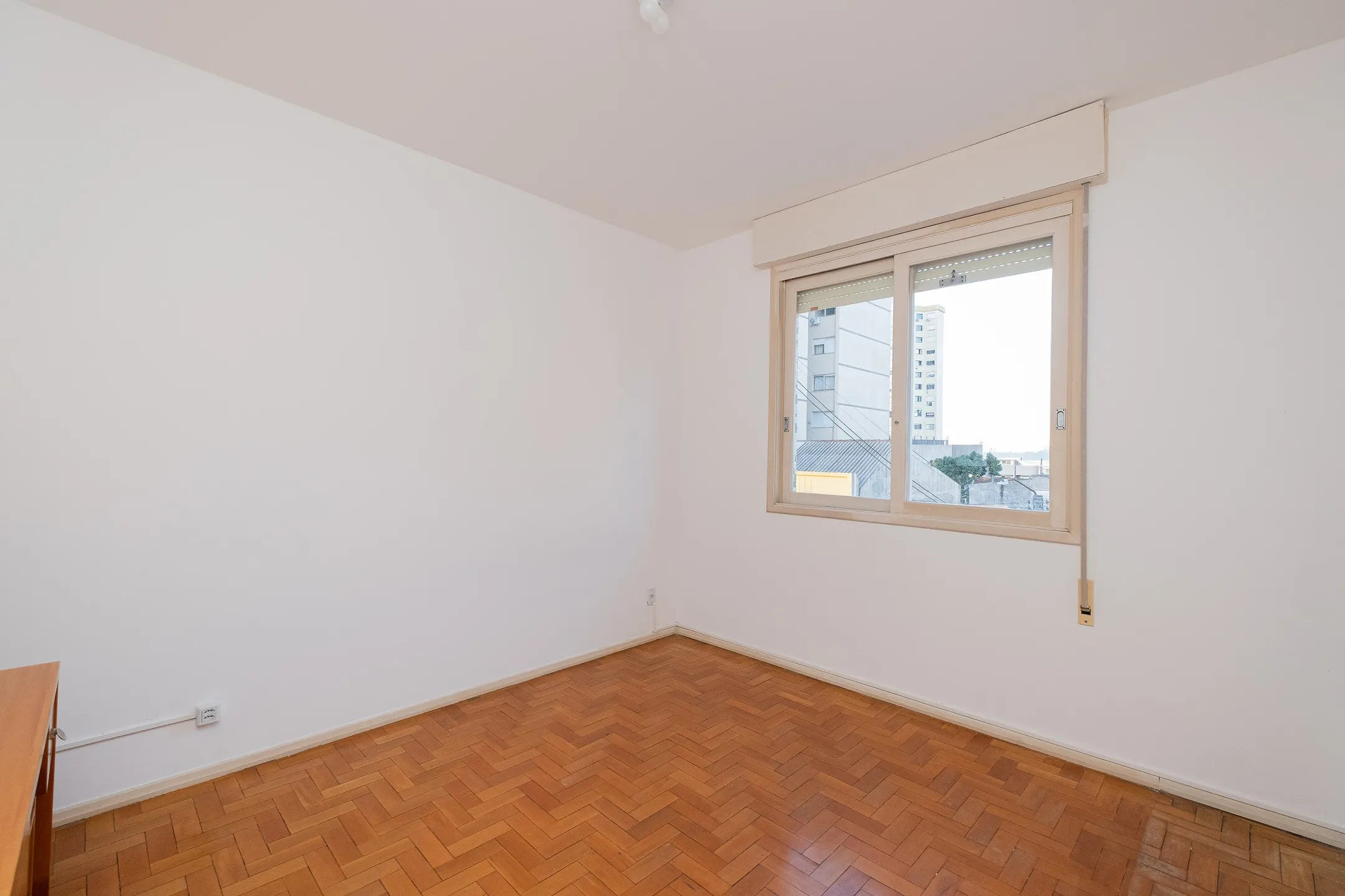 Apartamento à venda no Edifício Sabino Rosa, Centro - 73 m², 2 quartos, cozinha com armários e ótima posição solar. - 8