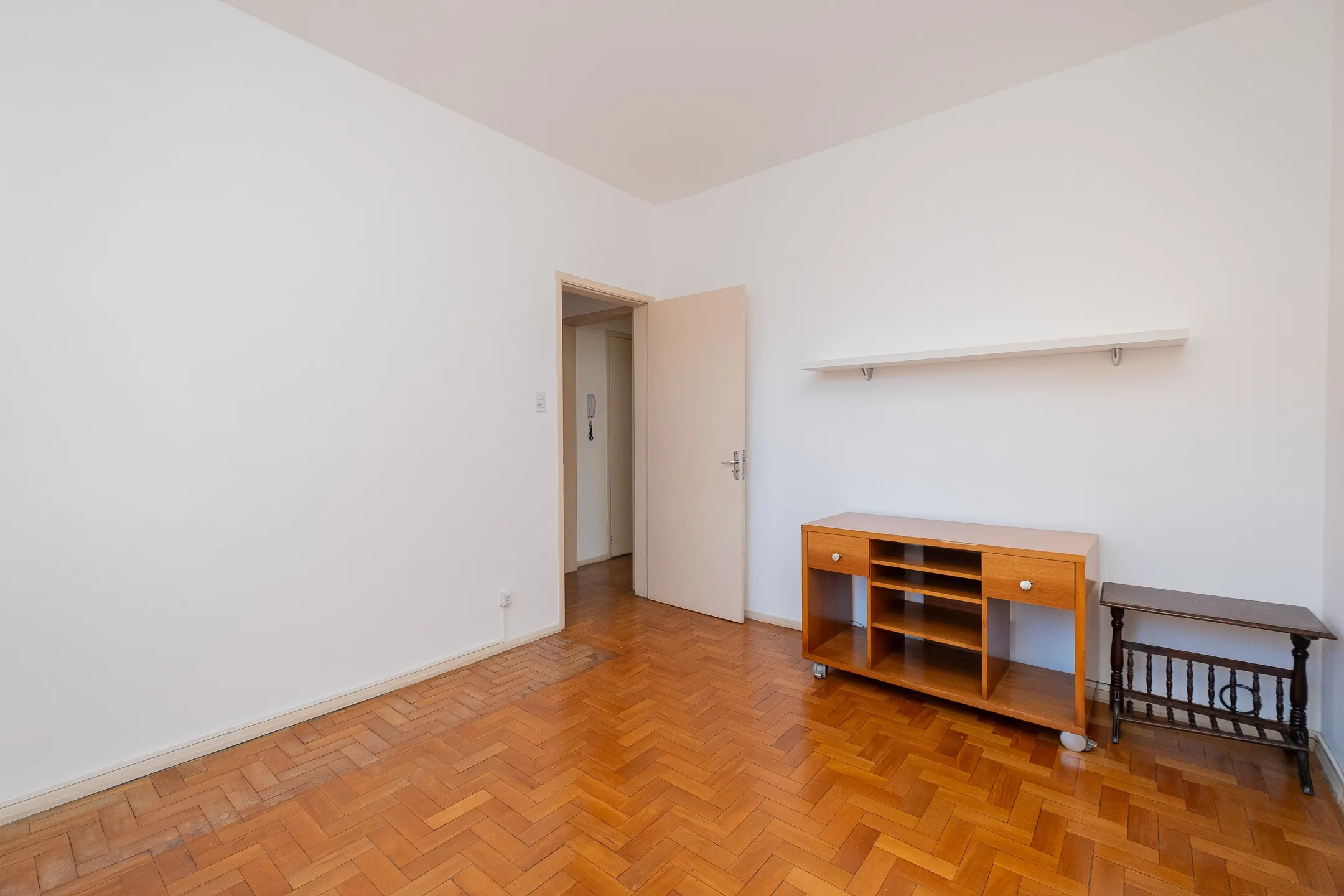 Apartamento à venda no Edifício Sabino Rosa, Centro - 73 m², 2 quartos, cozinha com armários e ótima posição solar. - 9
