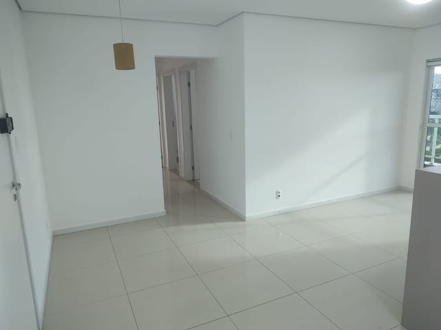 Apartamento 3 quartos e 2 banheiros, à venda, no bairro Jardim Higienópolis em Londrina