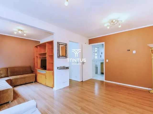 Apartamento 2 quartos e 1 banheiro, para alugar, no bairro Juvevê em Curitiba