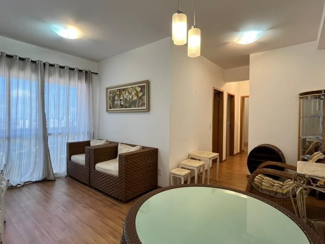 Apartamento com 113m² 3 quartos e 1 banheiro, para alugar, no bairro Gleba Fazenda Palhano em Londrina