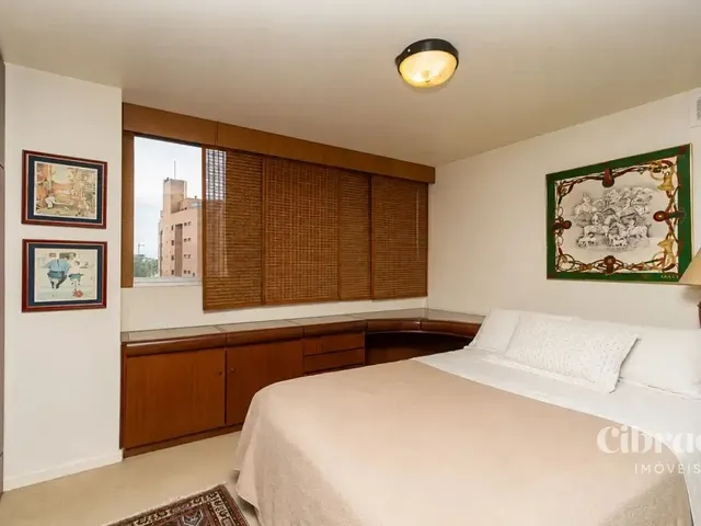 Apartamento 3 quartos e 4 banheiros, à venda, no bairro Batel em Curitiba