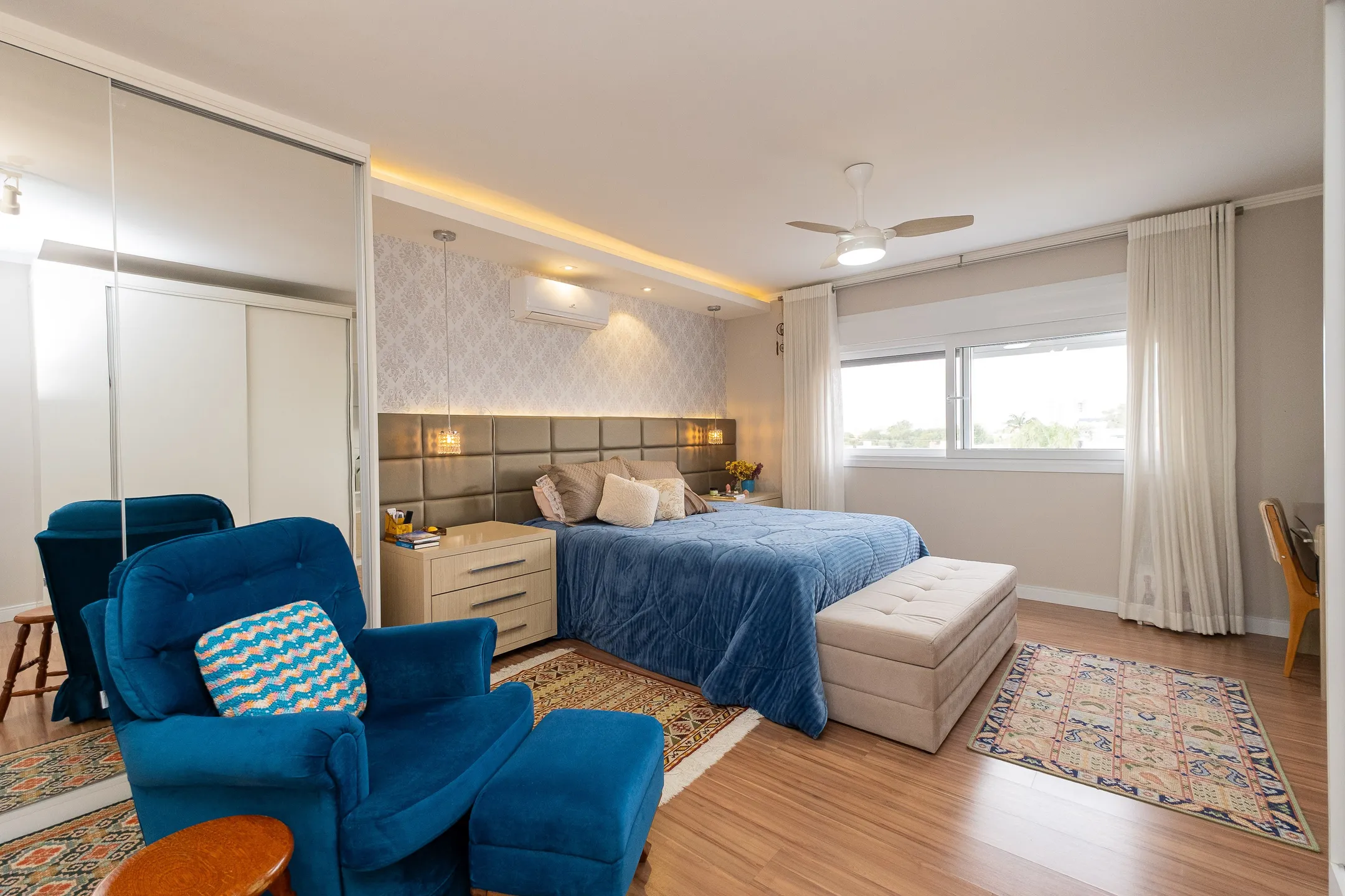 Apartamento de alto padrão à venda na Zona Norte de Pelotas - 141 m², 3 quartos (sendo 1 suíte), móveis planejados e 2 vagas cobertas. - 9