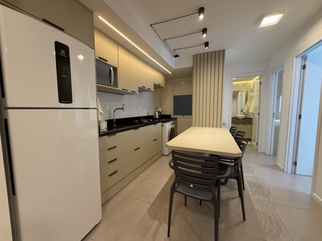 Apartamento com 62m² 2 quartos e 1 banheiro, à venda, no bairro Centro em Pelotas