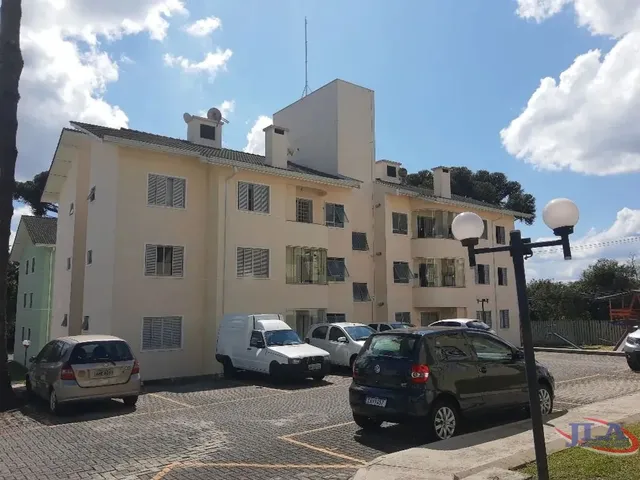 Apartamento 3 quartos e 2 banheiros, para alugar, no bairro Barreirinha em Curitiba