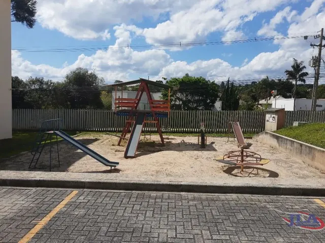 Apartamento 3 quartos e 2 banheiros, para alugar, no bairro Barreirinha em Curitiba