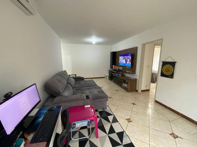 Apartamento com 193m² 3 quartos e 2 banheiros, à venda, no bairro Centro em Pelotas