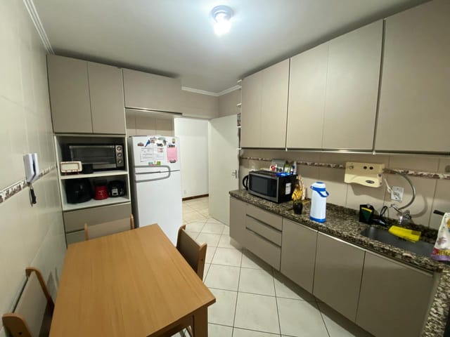 Apartamento com 193m² 3 quartos e 2 banheiros, à venda, no bairro Centro em Pelotas