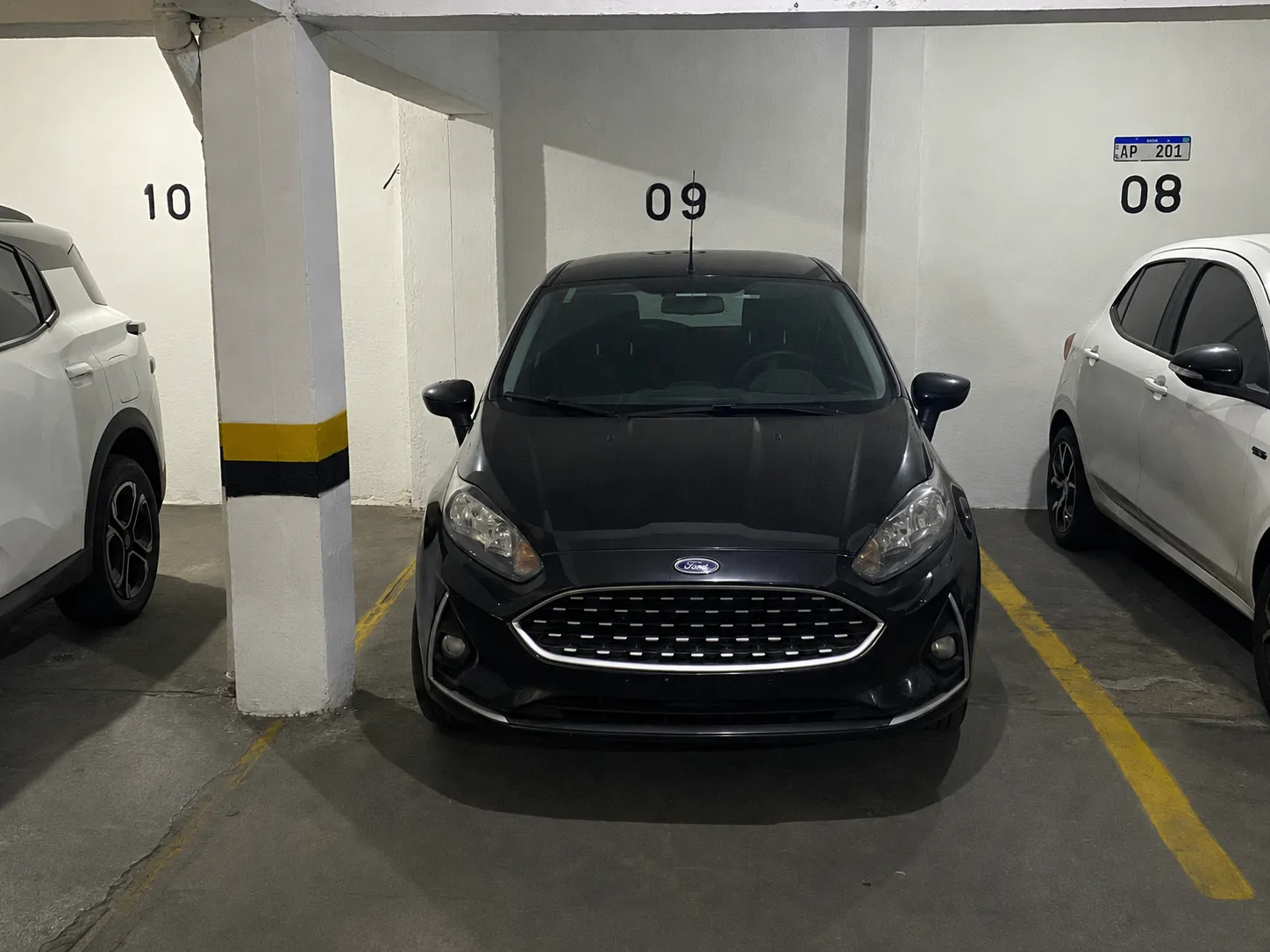 Apartamento à venda no Edifício General Argolo, Centro - 118 m², 3 quartos (sendo 1 suíte), móveis sob medida e vaga coberta. - 19