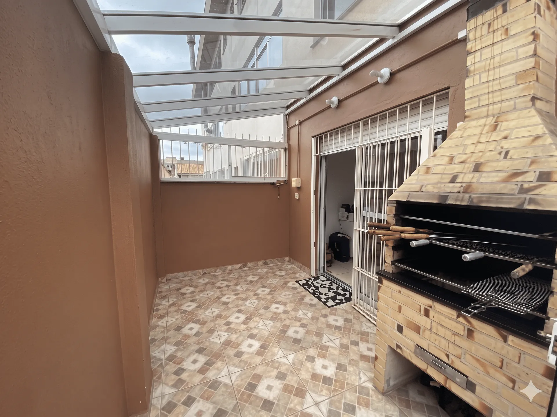 Apartamento à venda no Edifício General Argolo, Centro - 118 m², 3 quartos (sendo 1 suíte), móveis sob medida e vaga coberta. - 15