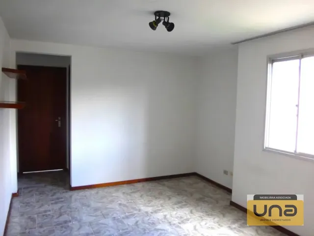 Apartamento 1 quarto e 1 banheiro, para alugar, no bairro AGUA VERDE em Curitiba