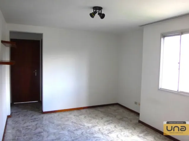 Apartamento 1 quarto e 1 banheiro, para alugar, no bairro AGUA VERDE em Curitiba