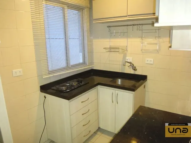 Apartamento 1 quarto e 1 banheiro, para alugar, no bairro CENTRO em Curitiba