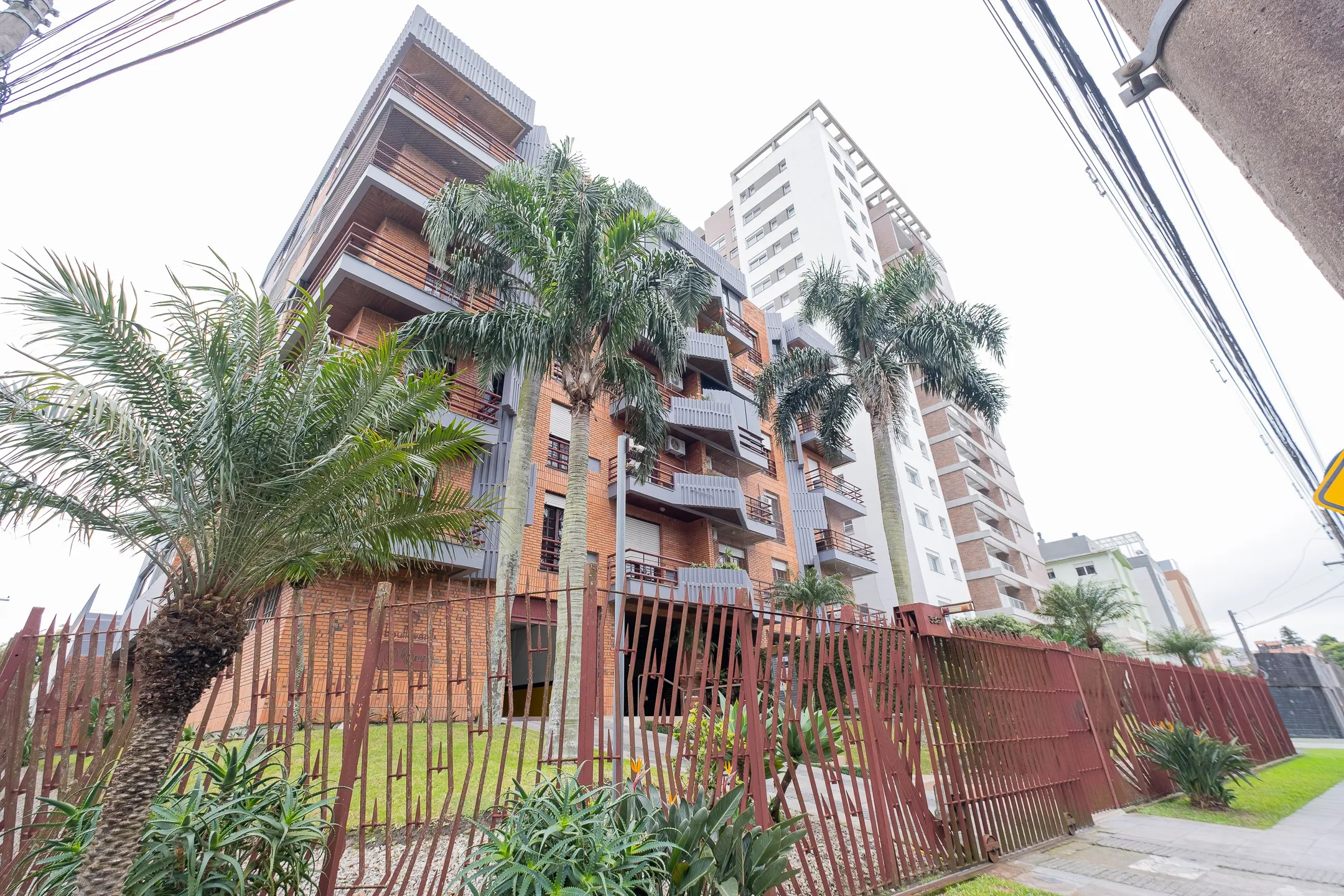 Apartamento à venda no Boulevard Manta, Areal - 127 m², 3 quartos, cozinha com armários sob medida, acabamentos impecáveis e sacada. - 21
