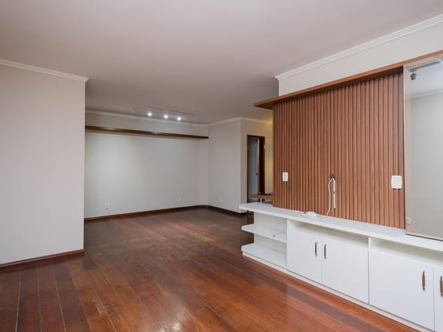 Apartamento 3 quartos e 3 banheiros, à venda, no bairro Areal em Pelotas