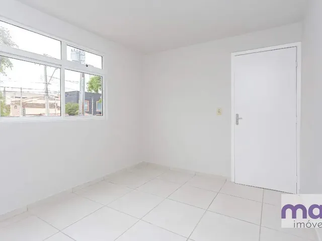 Apartamento 1 quarto e 1 banheiro, para alugar, no bairro Centro em Curitiba