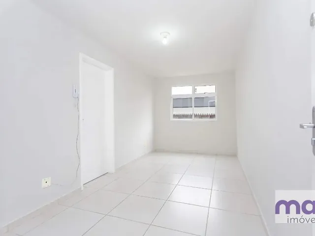 Apartamento 1 quarto e 1 banheiro, para alugar, no bairro Centro em Curitiba