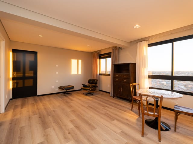 Apartamento 1 quarto e 2 banheiros, para alugar, no bairro São Gonçalo em Pelotas