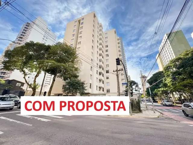Apartamento 3 quartos e 2 banheiros, à venda, no bairro Bigorrilho em Curitiba